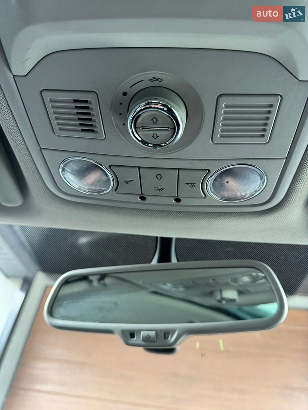 Skoda Octavia 2015 VIN TMBLK7NE5G0089143 фото оголошення 32 з 43