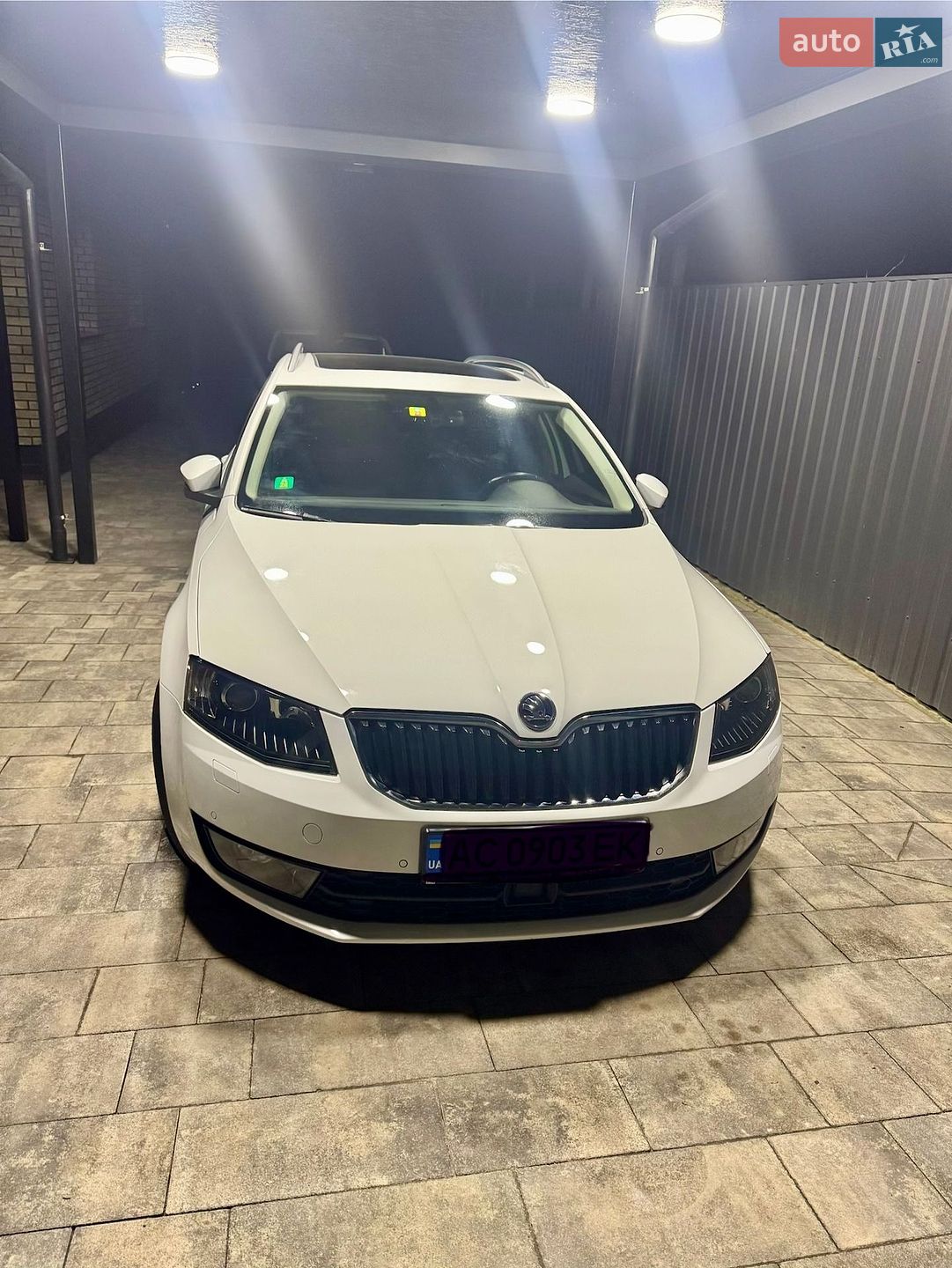Skoda Octavia 2015 VIN TMBLK7NE5G0089143 фото оголошення 17 з 43
