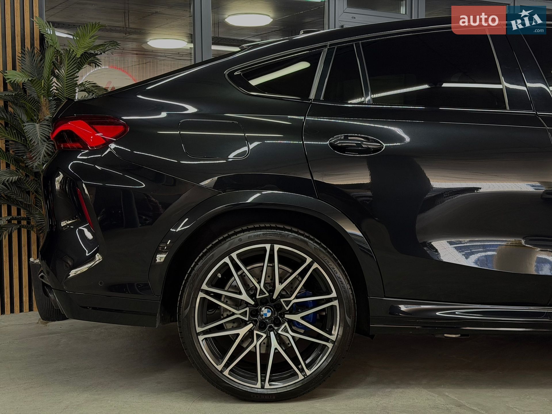 BMW X6 M 2020 VIN WBSCY010X09D52644 фото оголошення 14 з 31