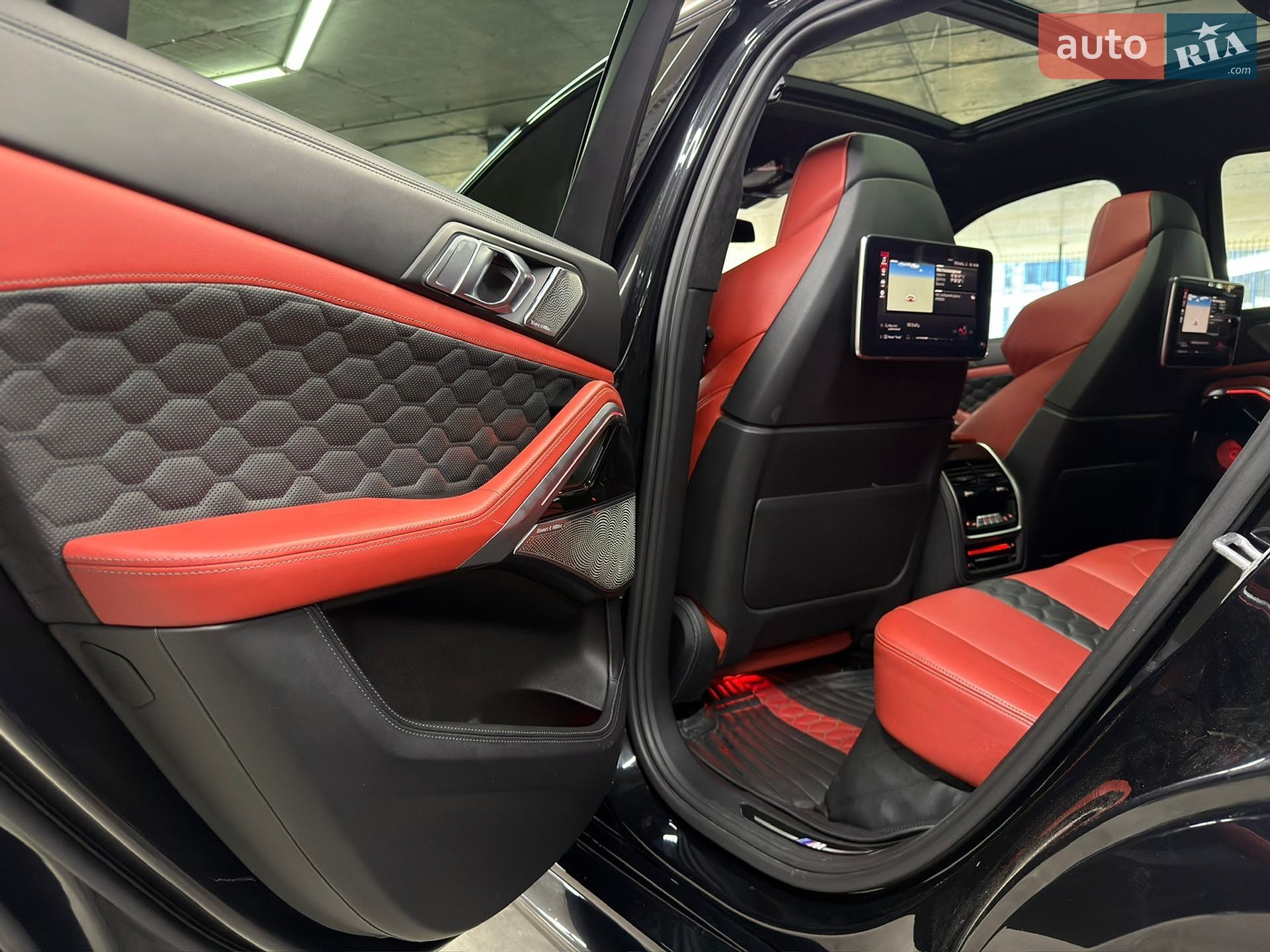 BMW X6 M 2020 VIN WBSCY010X09D52644 фото оголошення 27 з 31