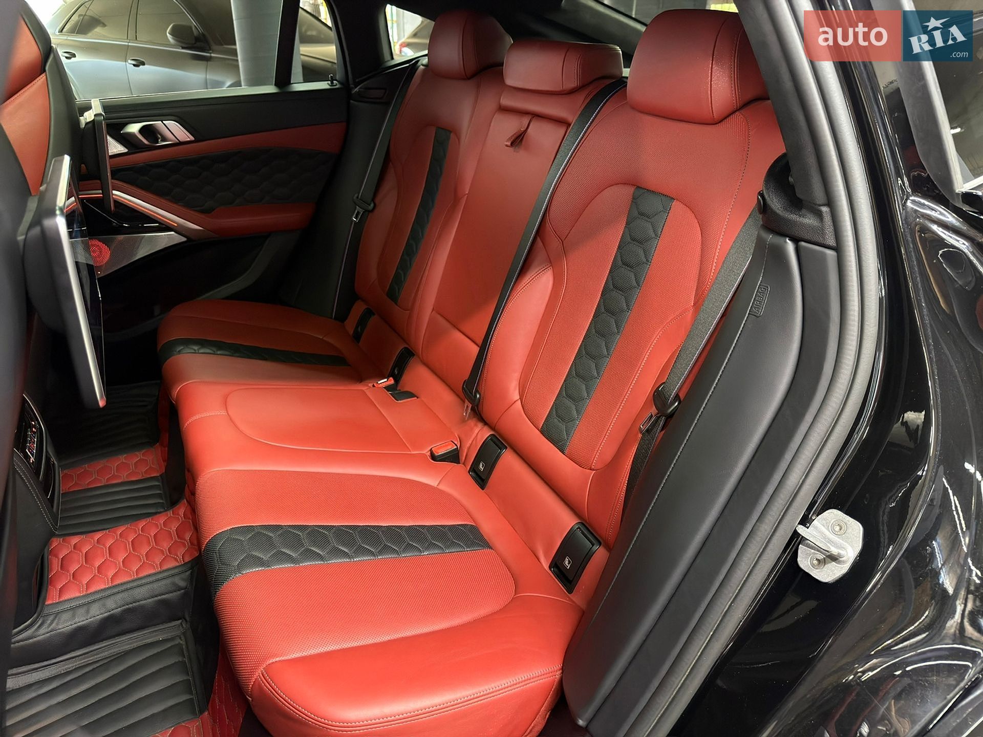 BMW X6 M 2020 VIN WBSCY010X09D52644 фото оголошення 28 з 31