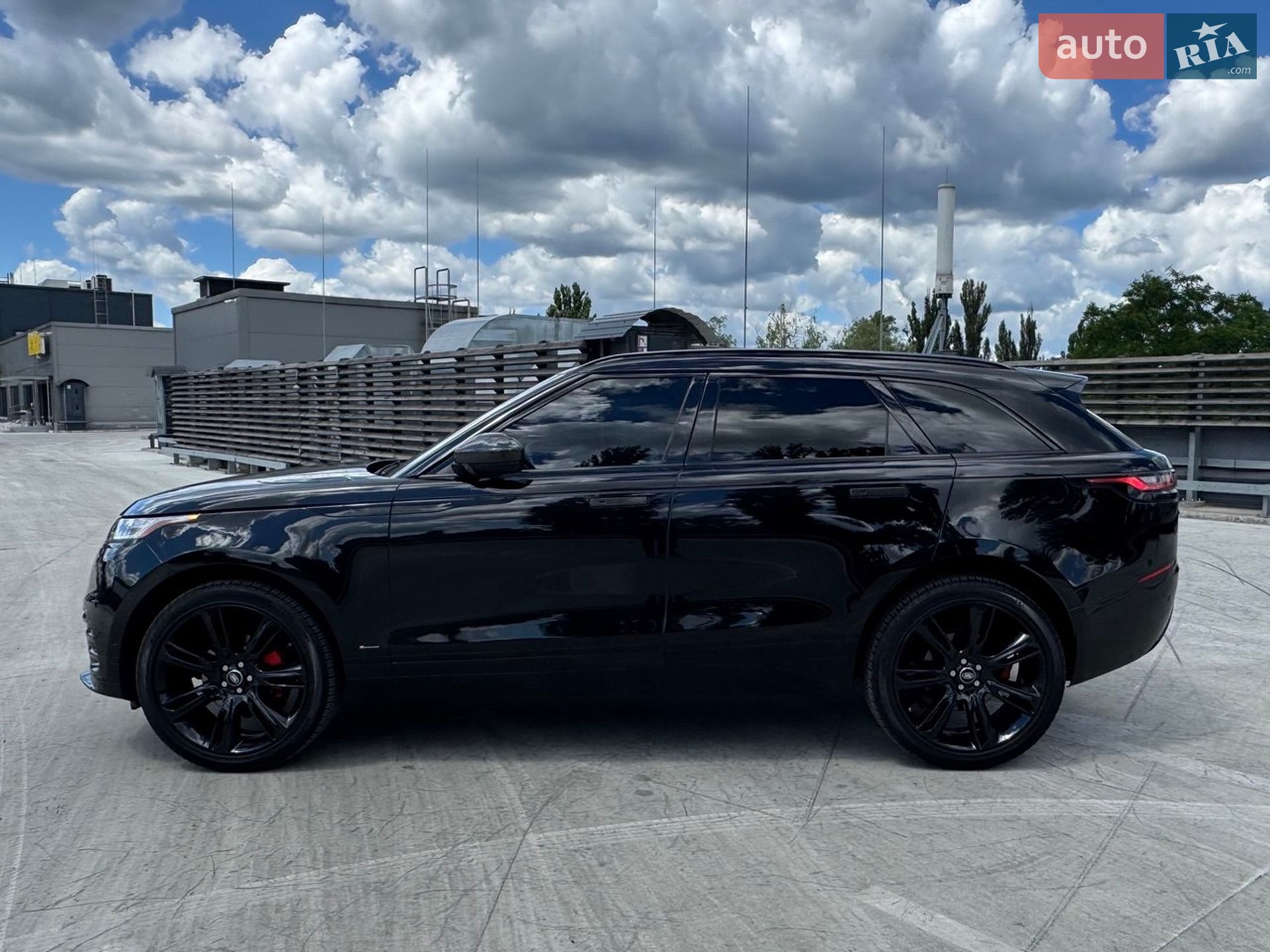 Land Rover Range Rover Velar 2018 VIN SALYL2EX7KA202044 фото оголошення 3 з 16