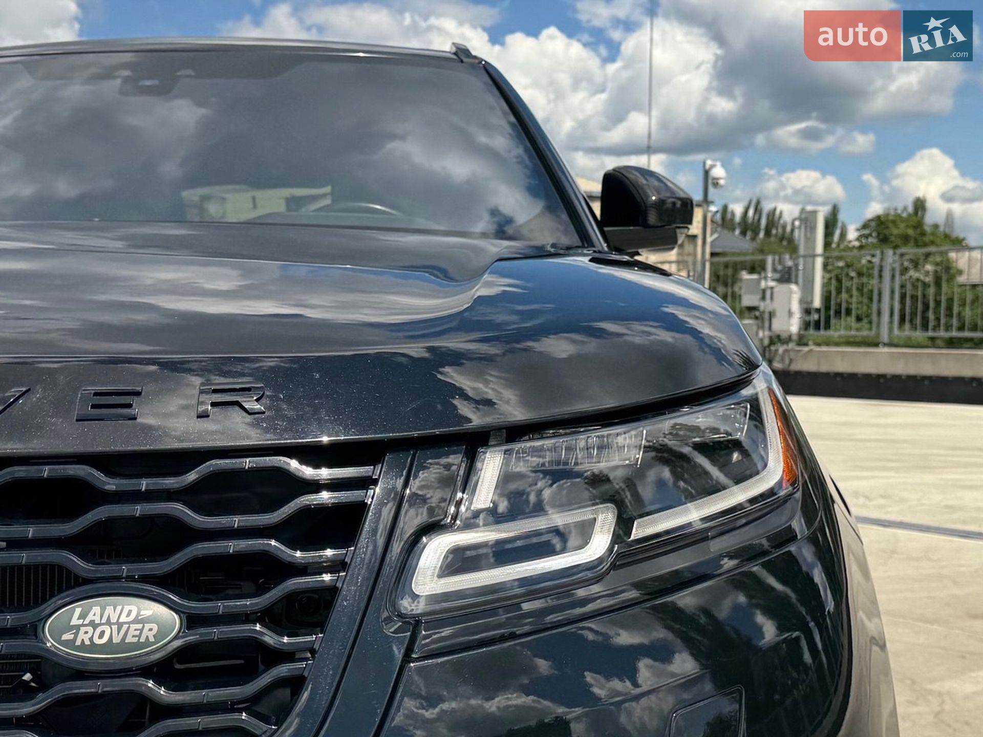 Land Rover Range Rover Velar 2018 VIN SALYL2EX7KA202044 фото оголошення 4 з 16