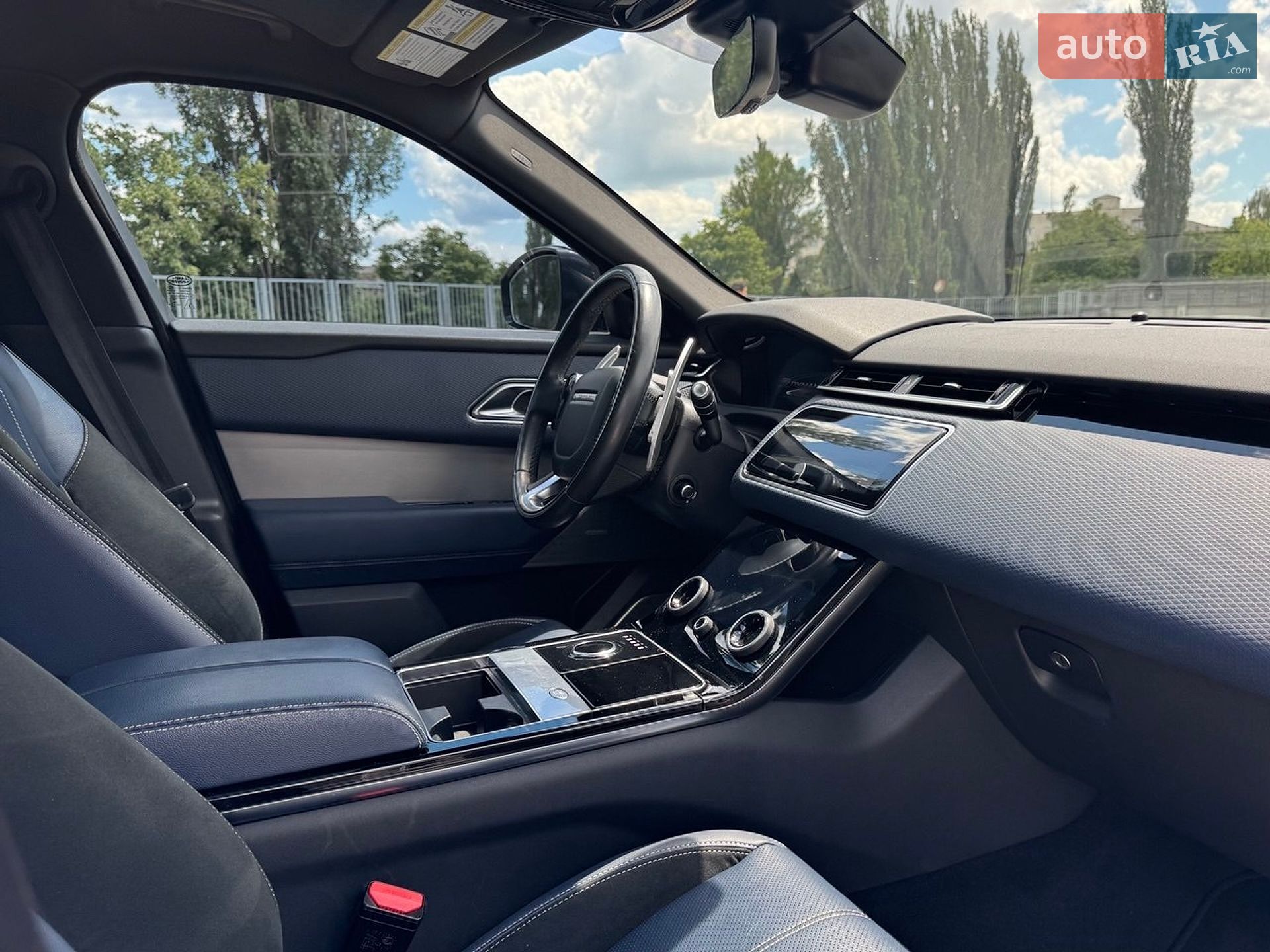 Land Rover Range Rover Velar 2018 VIN SALYL2EX7KA202044 фото оголошення 11 з 16