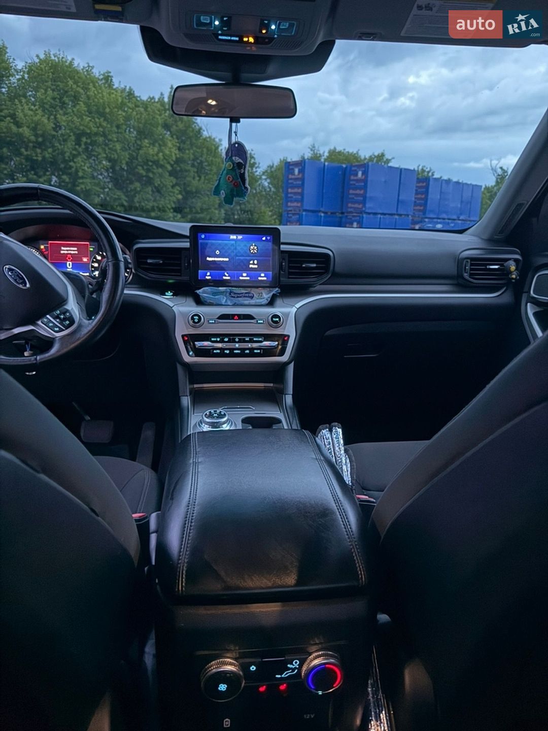 Ford Explorer 2020 VIN 1FMSK8DH6LGC72786 фото оголошення 10 з 18