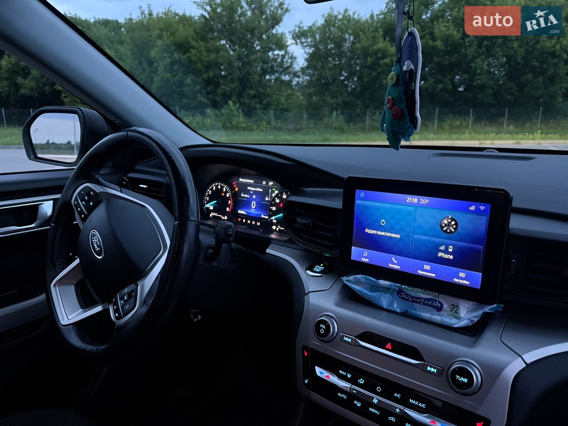 Ford Explorer 2020 VIN 1FMSK8DH6LGC72786 фото оголошення 12 з 18