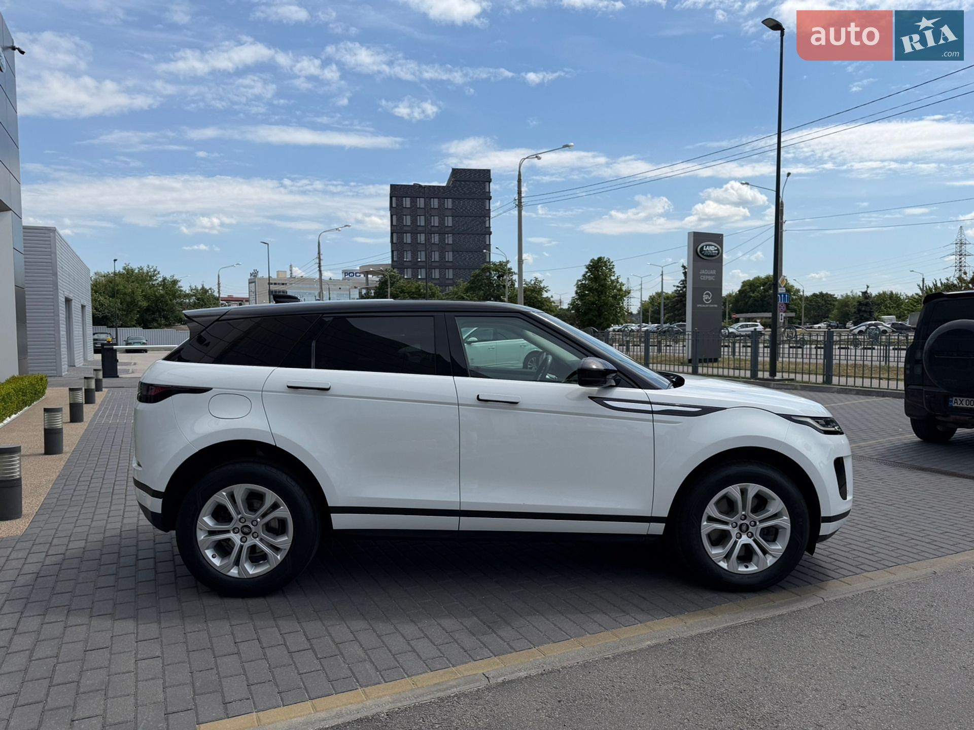 Land Rover Range Rover Evoque 2019 VIN SALZA2BN9LH049303 фото оголошення 4 з 36