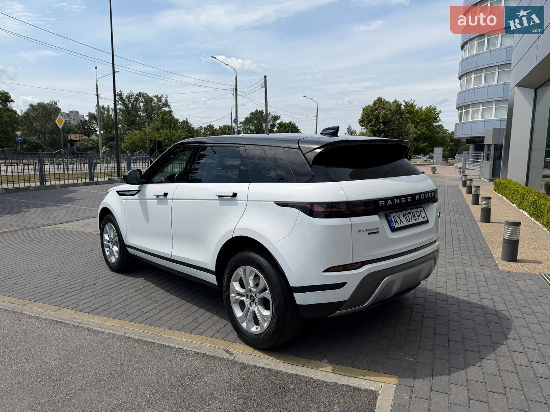 Land Rover Range Rover Evoque 2019 VIN SALZA2BN9LH049303 фото оголошення 7 з 36