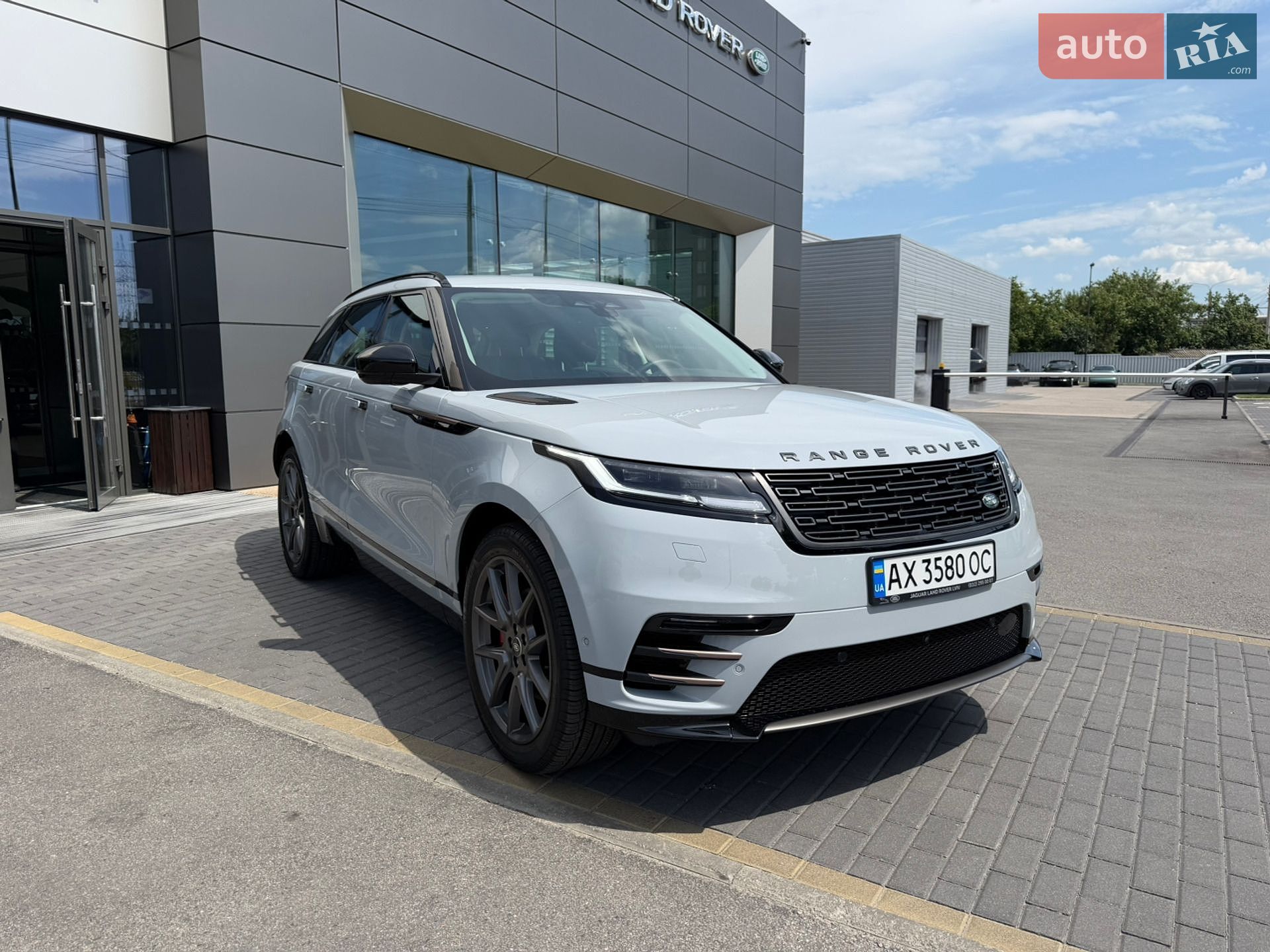 Land Rover Range Rover Velar 2024 VIN SALYA2BN7SA393361 фото оголошення 3 з 35