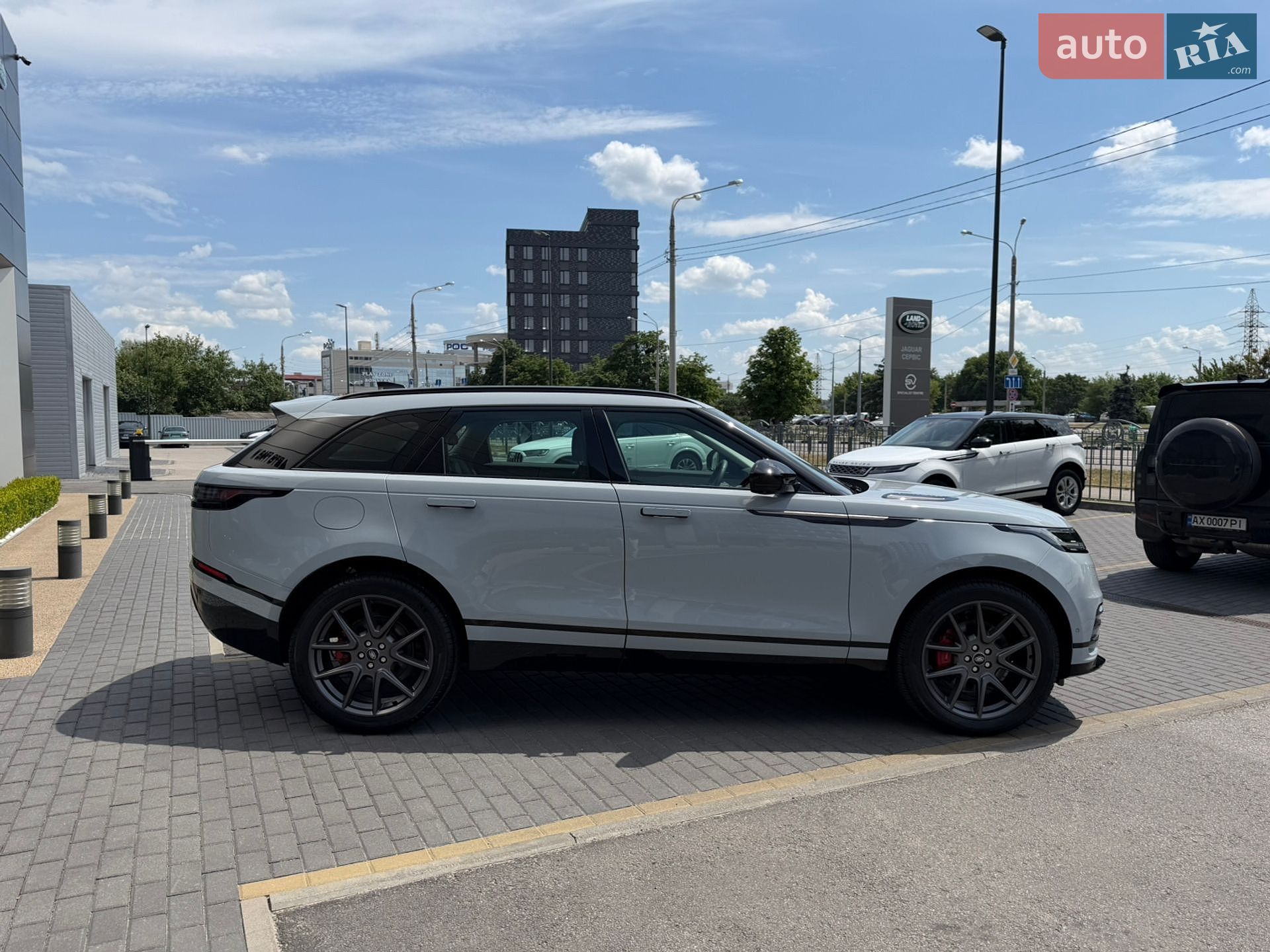 Land Rover Range Rover Velar 2024 VIN SALYA2BN7SA393361 фото оголошення 4 з 35