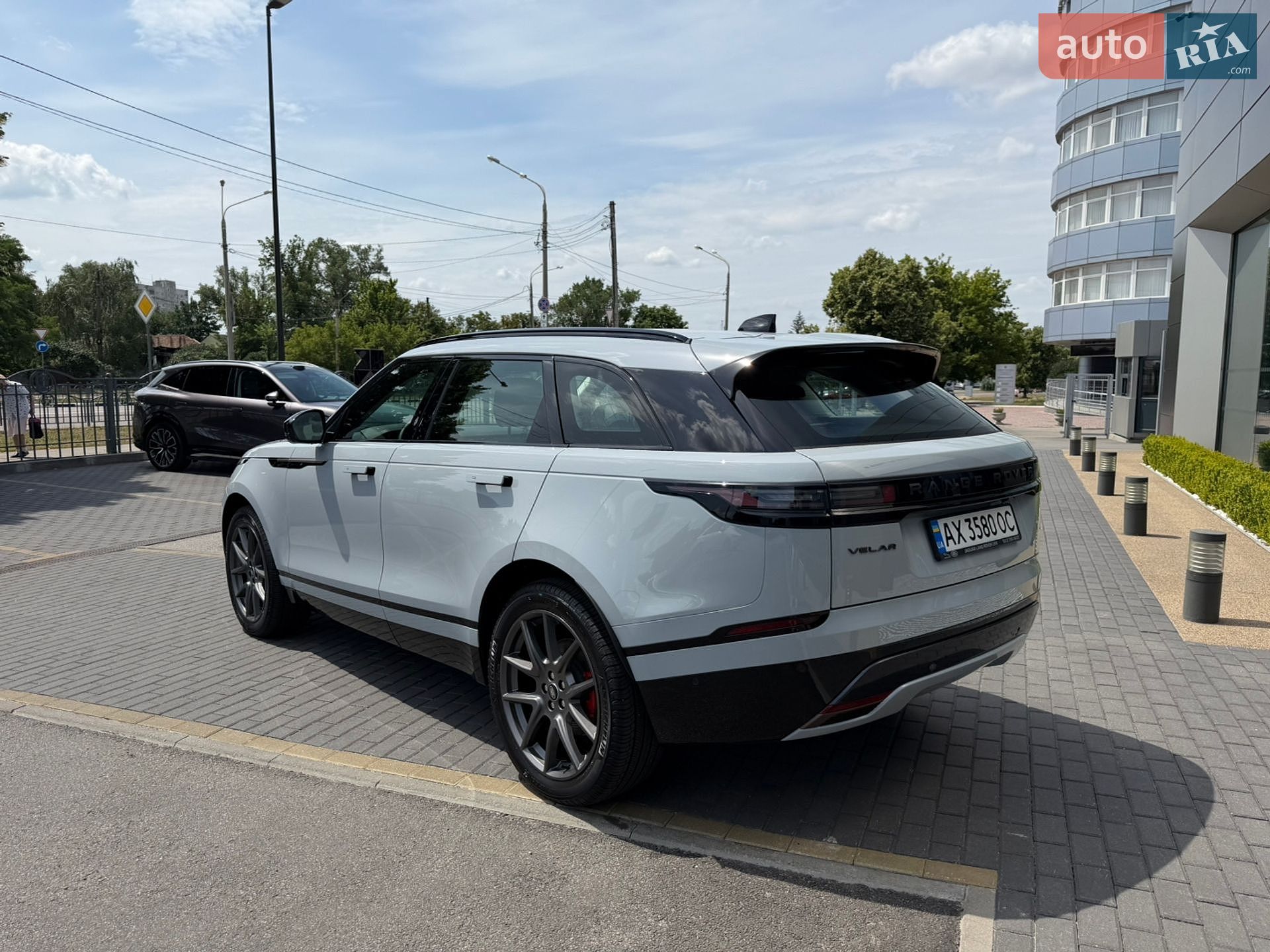 Land Rover Range Rover Velar 2024 VIN SALYA2BN7SA393361 фото оголошення 7 з 35