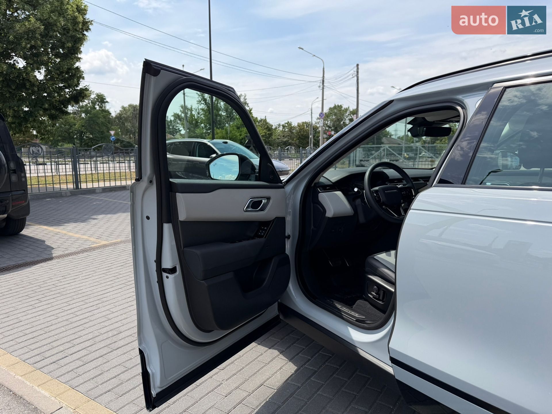 Land Rover Range Rover Velar 2024 VIN SALYA2BN7SA393361 фото оголошення 15 з 35