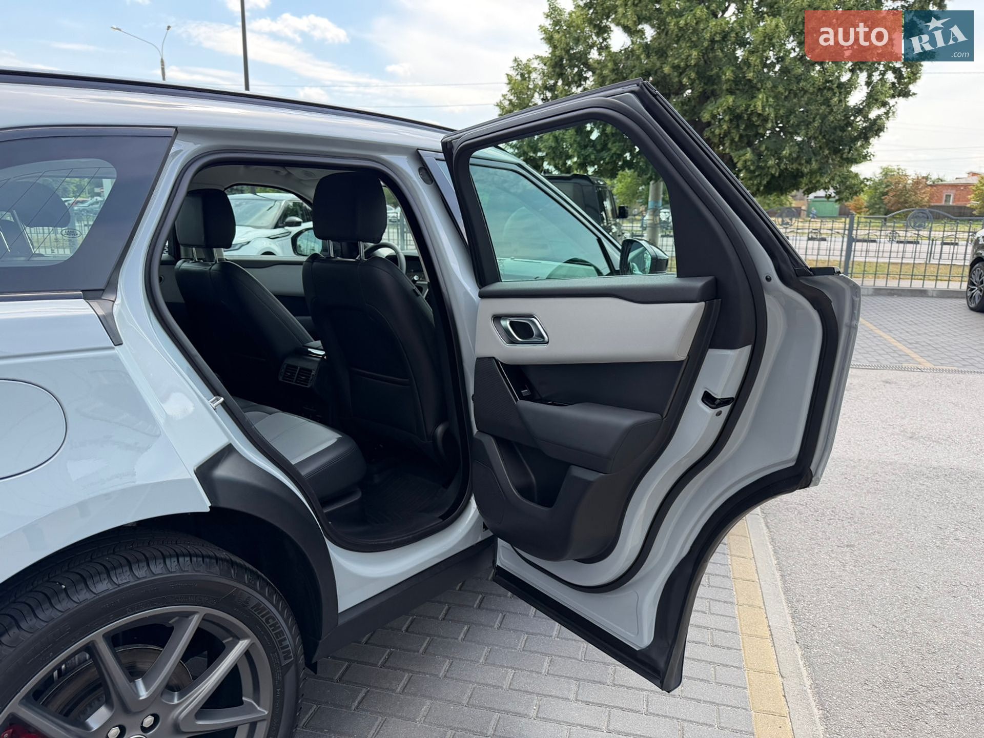 Land Rover Range Rover Velar 2024 VIN SALYA2BN7SA393361 фото оголошення 29 з 35