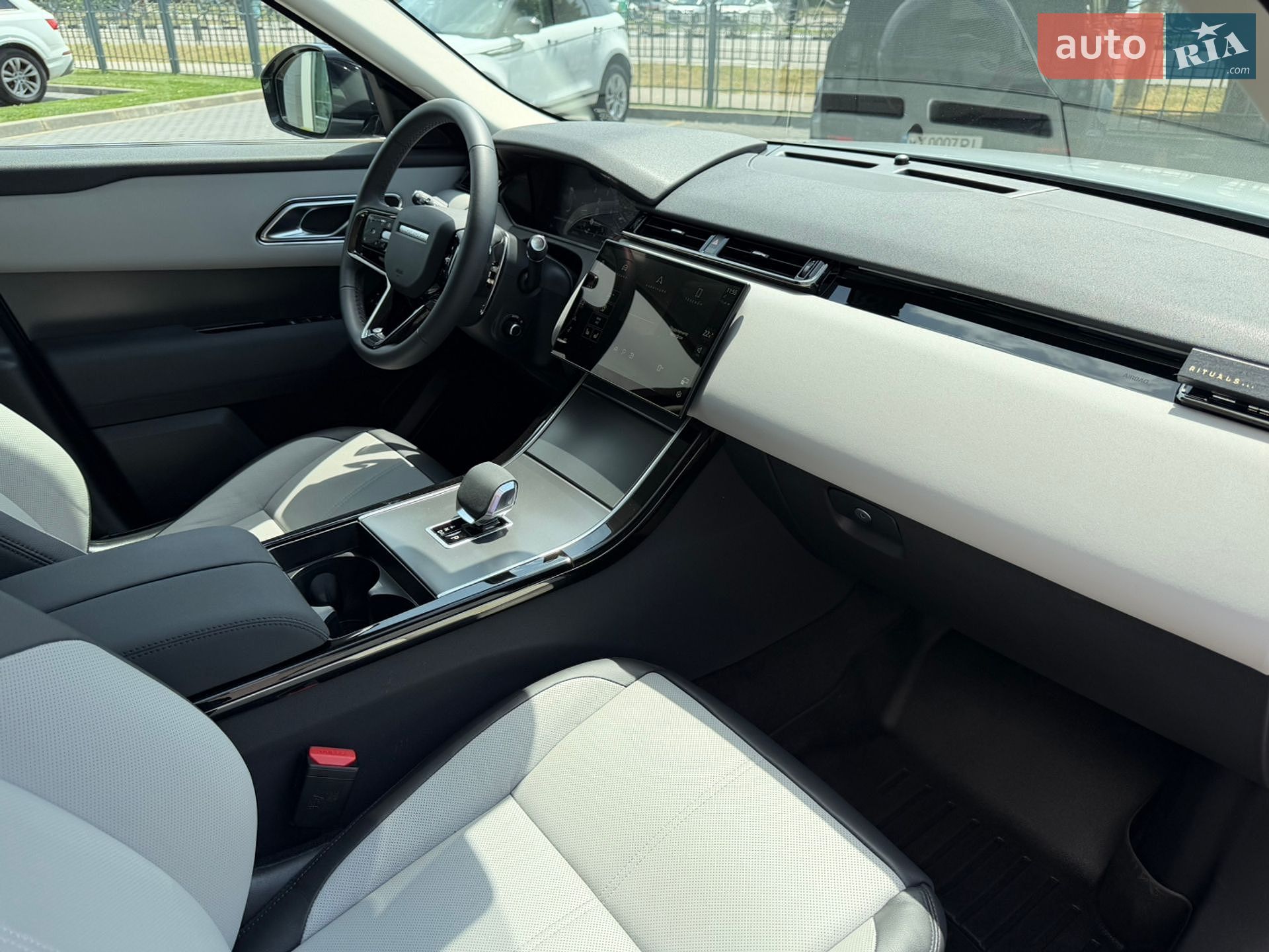 Land Rover Range Rover Velar 2024 VIN SALYA2BN7SA393361 фото оголошення 34 з 35