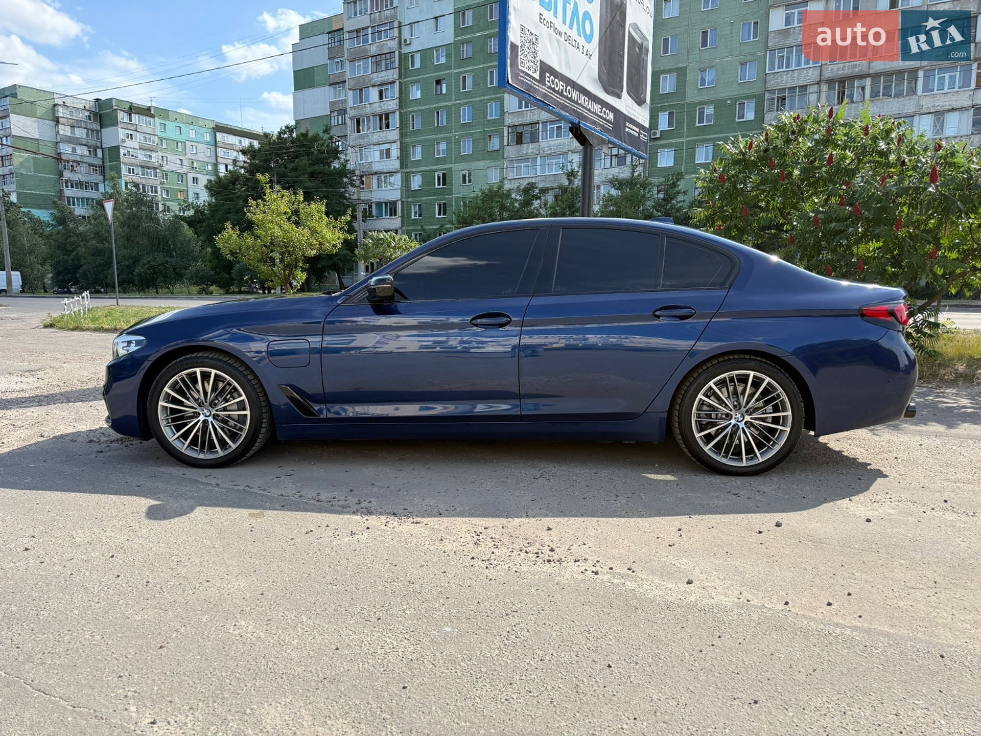 BMW 5 Series 2019 VIN WBAJA9C52KB398782 фото оголошення 6 з 11