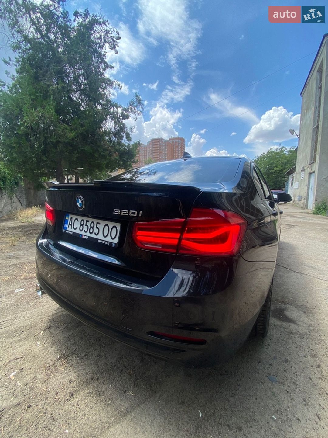 BMW 3 Series 2017 VIN WBA8E1G50JNU89769 фото оголошення 6 з 15