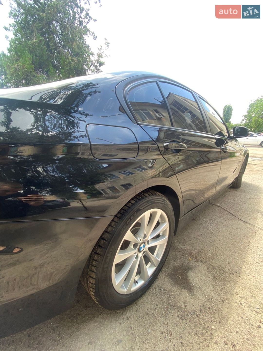 BMW 3 Series 2017 VIN WBA8E1G50JNU89769 фото оголошення 7 з 15