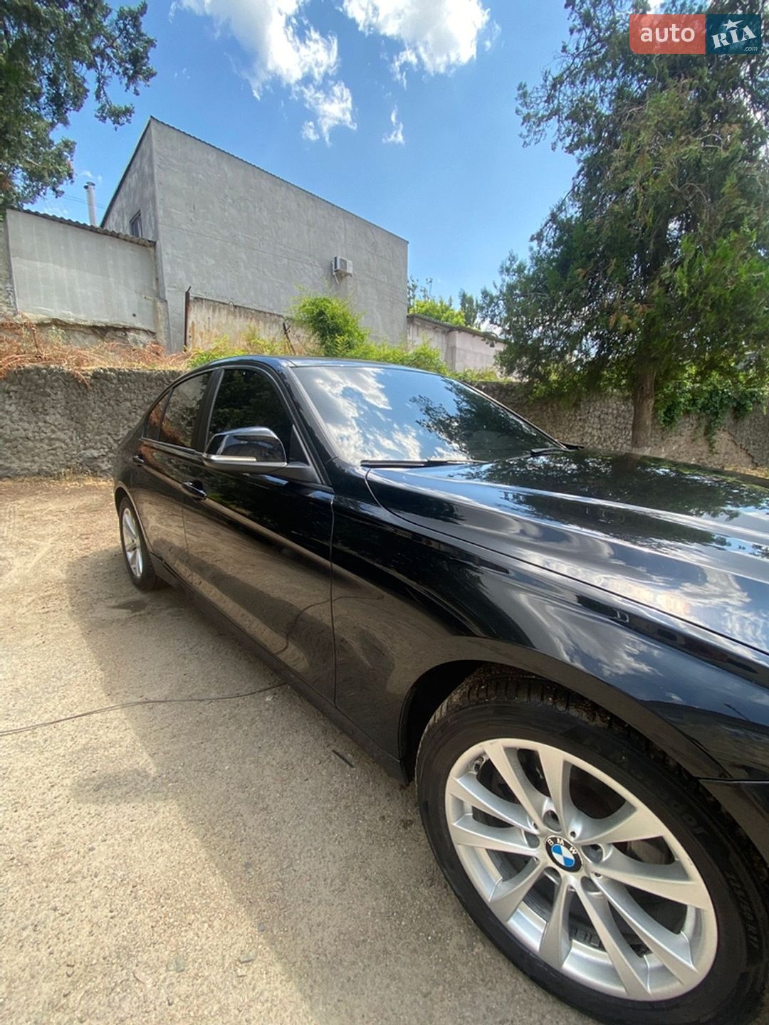 BMW 3 Series 2017 VIN WBA8E1G50JNU89769 фото оголошення 8 з 15