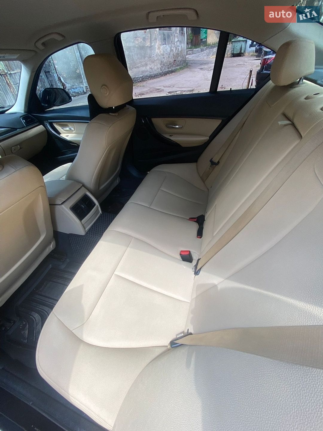 BMW 3 Series 2017 VIN WBA8E1G50JNU89769 фото оголошення 11 з 15