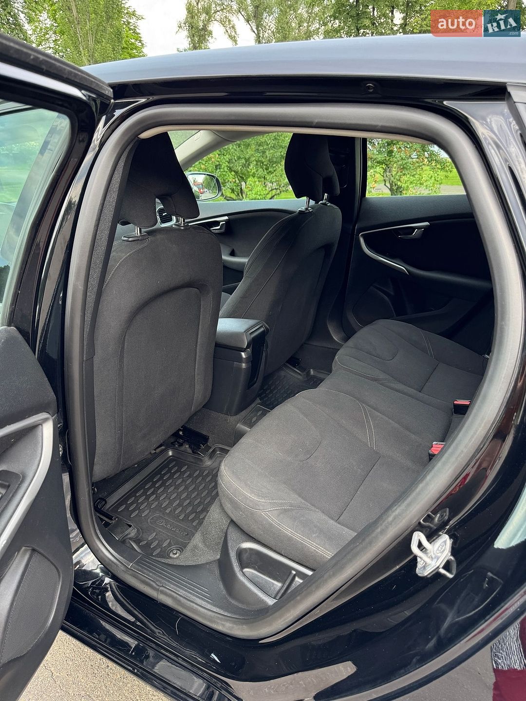 Volvo V40 2014 VIN YV1MV845BF2179247 фото оголошення 48 з 54