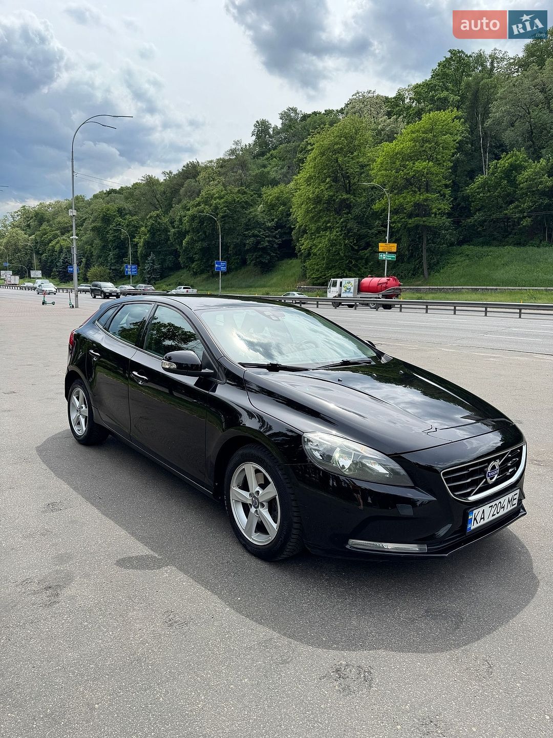 Volvo V40 2014 VIN YV1MV845BF2179247 фото оголошення 2 з 54