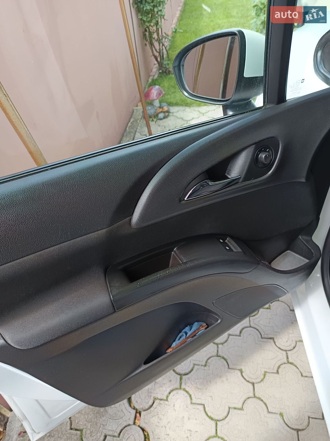 Opel Meriva 2014 VIN W0LSD9ER1F4002168 фото оголошення 2 з 11
