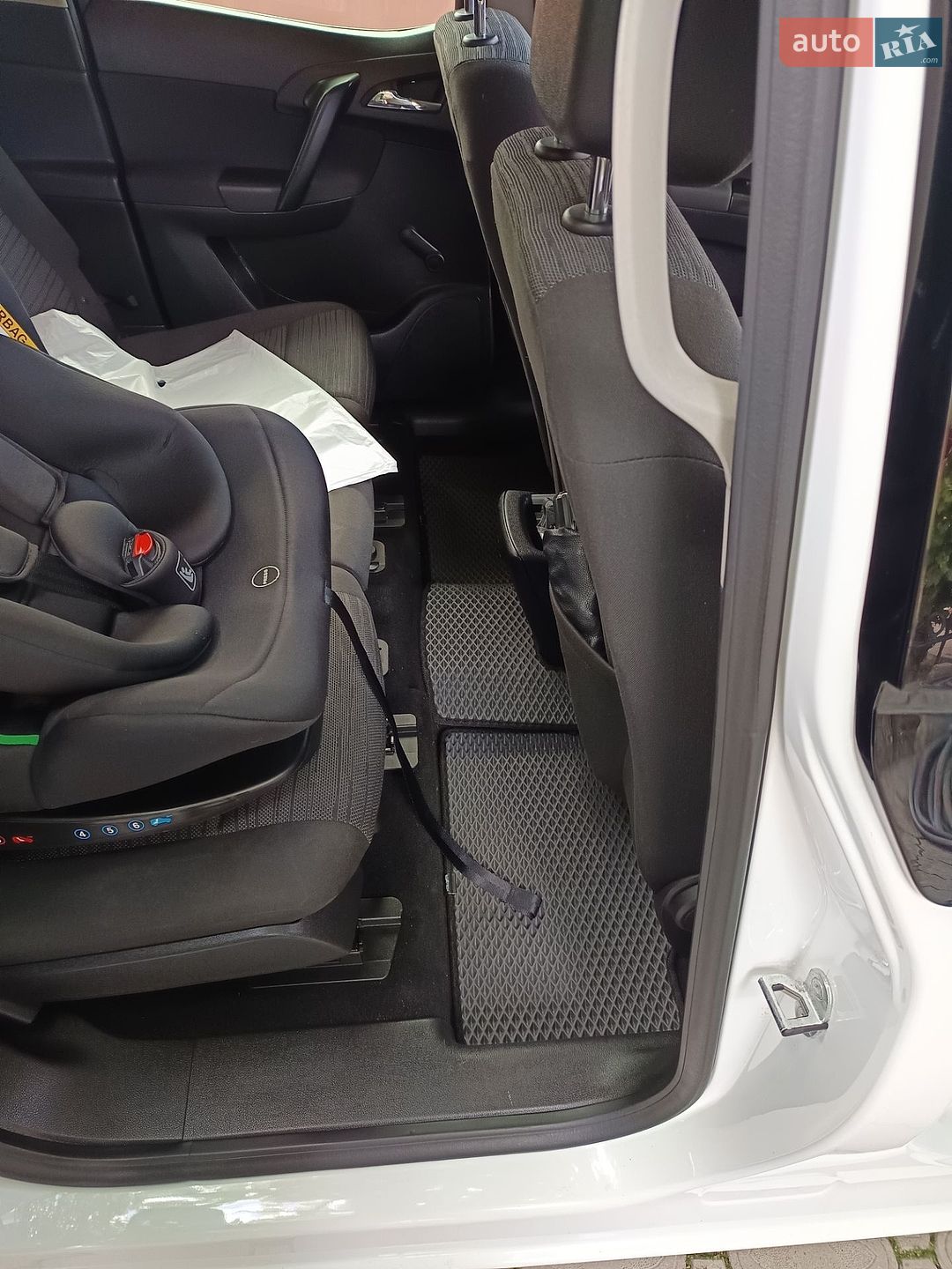 Opel Meriva 2014 VIN W0LSD9ER1F4002168 фото оголошення 9 з 11