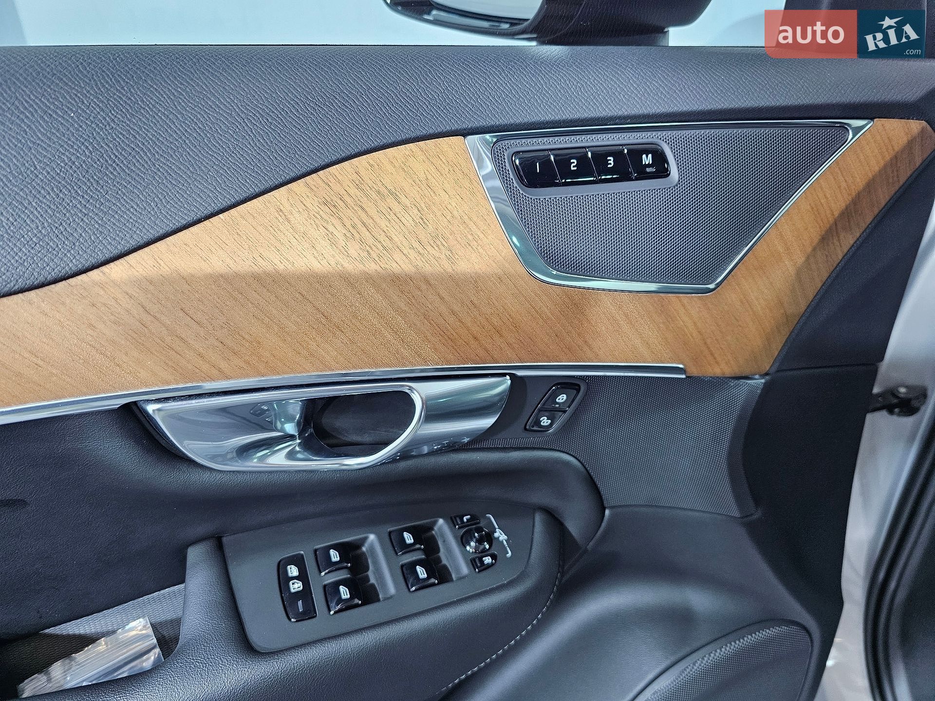 Volvo XC90 2022 VIN YV4H60CW5P1950440 фото оголошення 28 з 45