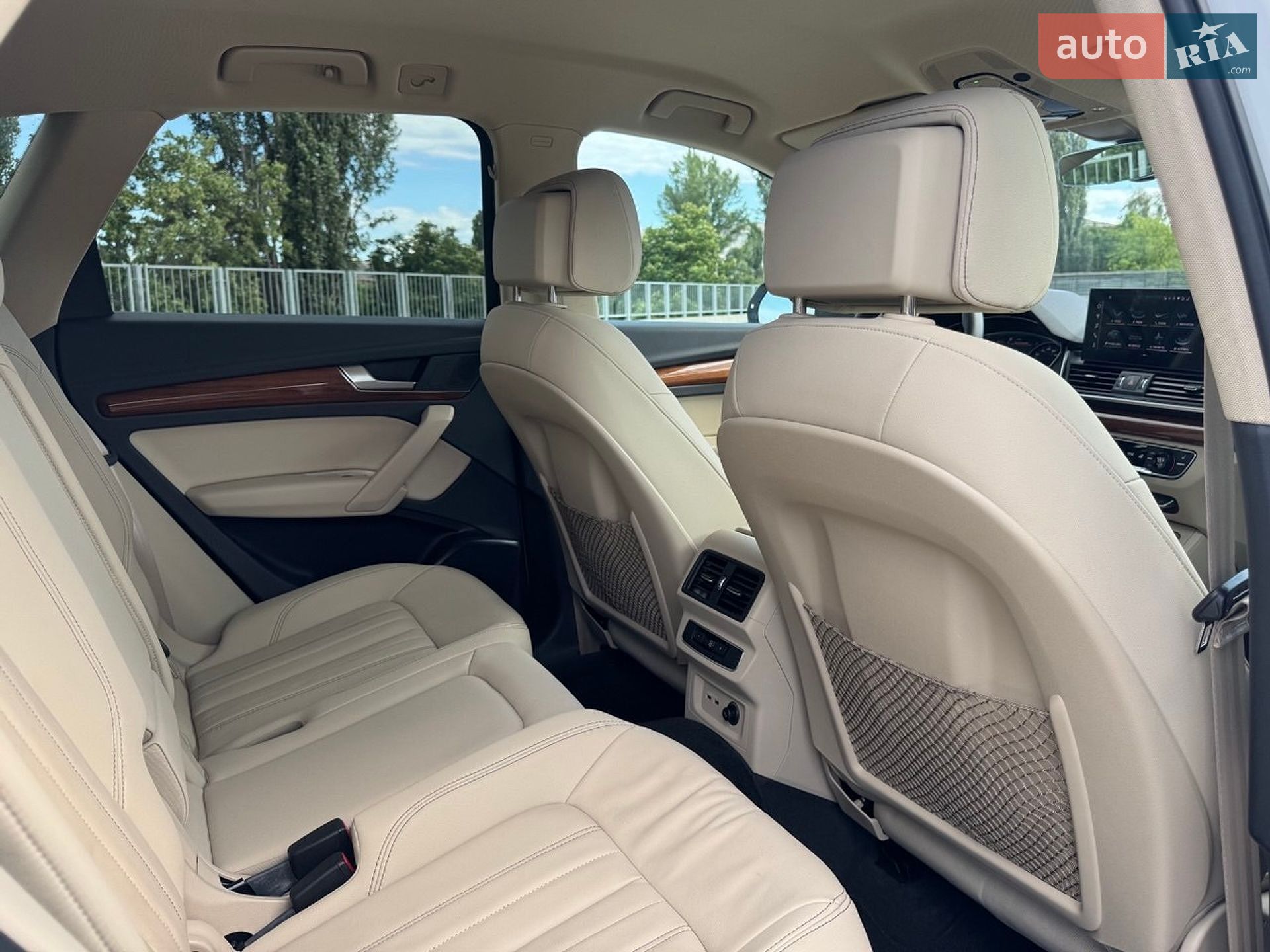 Audi Q5 2020 VIN WA1AAAFYXM2011628 фото оголошення 16 з 17