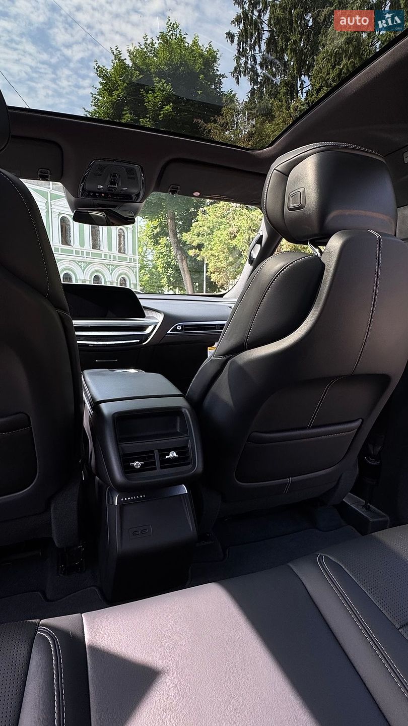 Cadillac Lyriq 2023 VIN 1GYKPPRK7RZ115781 фото оголошення 21 з 23