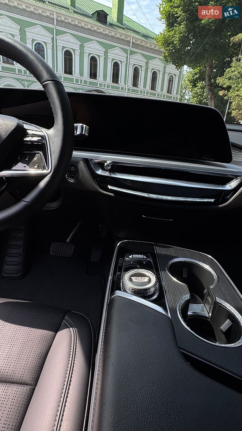 Cadillac Lyriq 2023 VIN 1GYKPPRK7RZ115781 фото оголошення 15 з 23