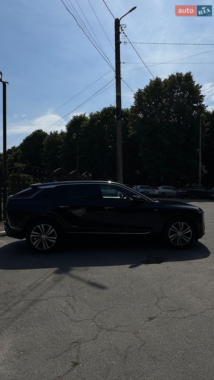 Cadillac Lyriq 2023 VIN 1GYKPPRK7RZ115781 фото оголошення 5 з 23