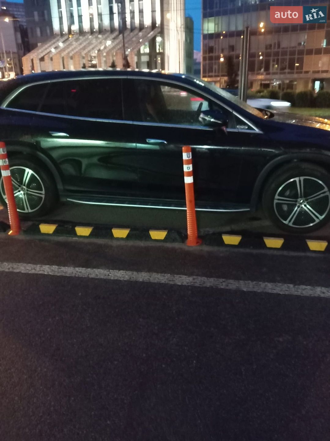 Mercedes-Benz EQS SUV 2023 VIN 4JGDM2EB9PA015236 фото оголошення 9 з 72