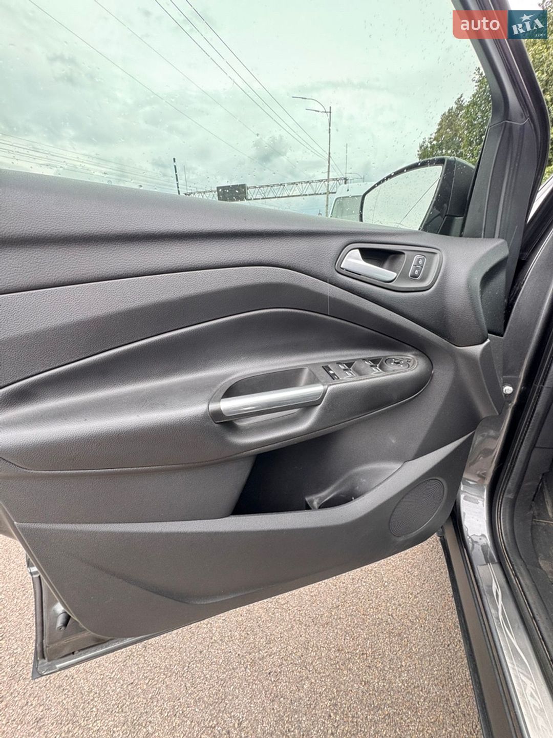 Ford Kuga 2019 VIN WF0AXXWPMAKM24387 фото оголошення 17 з 36