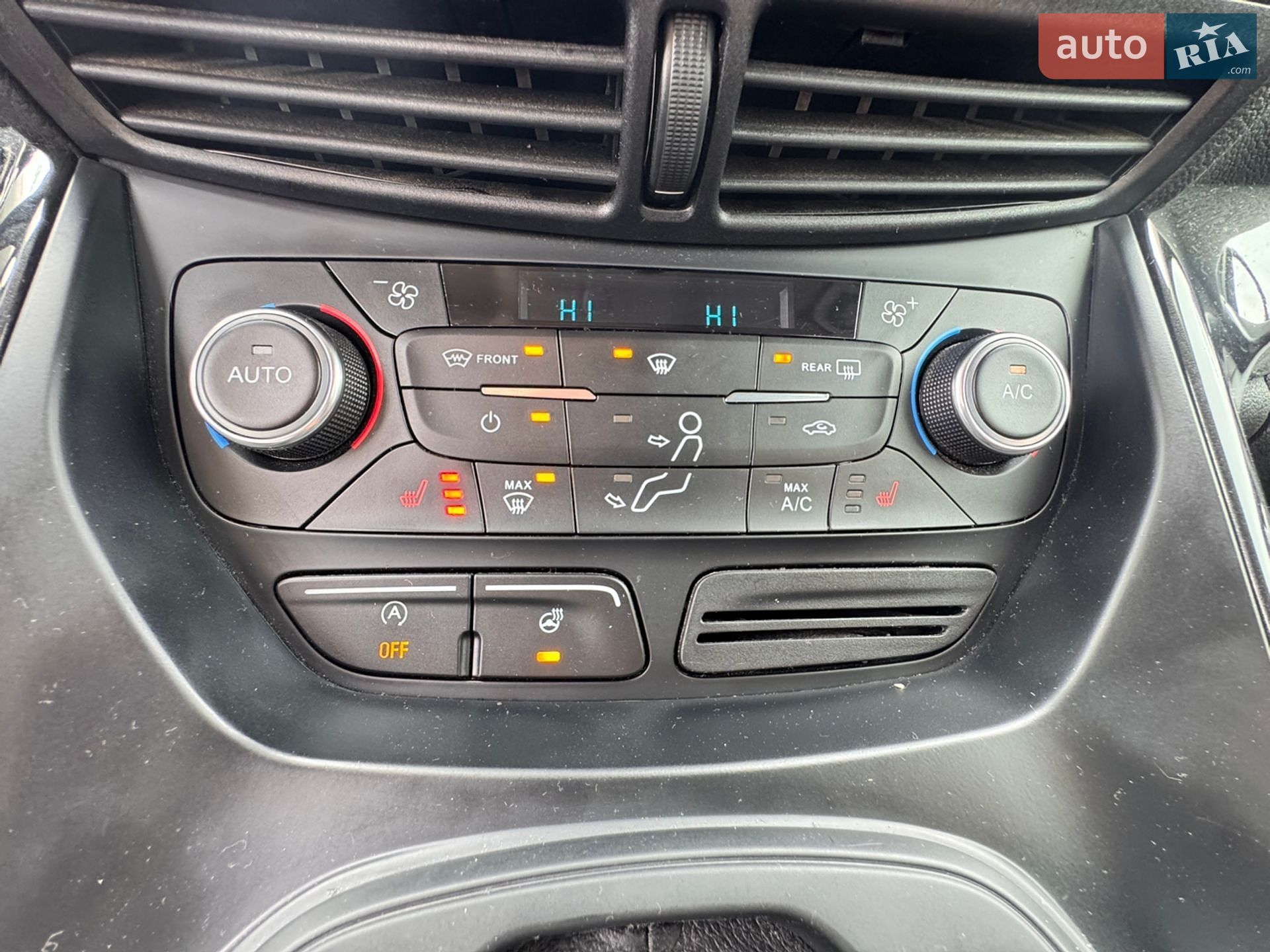 Ford Kuga 2019 VIN WF0AXXWPMAKM24387 фото оголошення 22 з 36