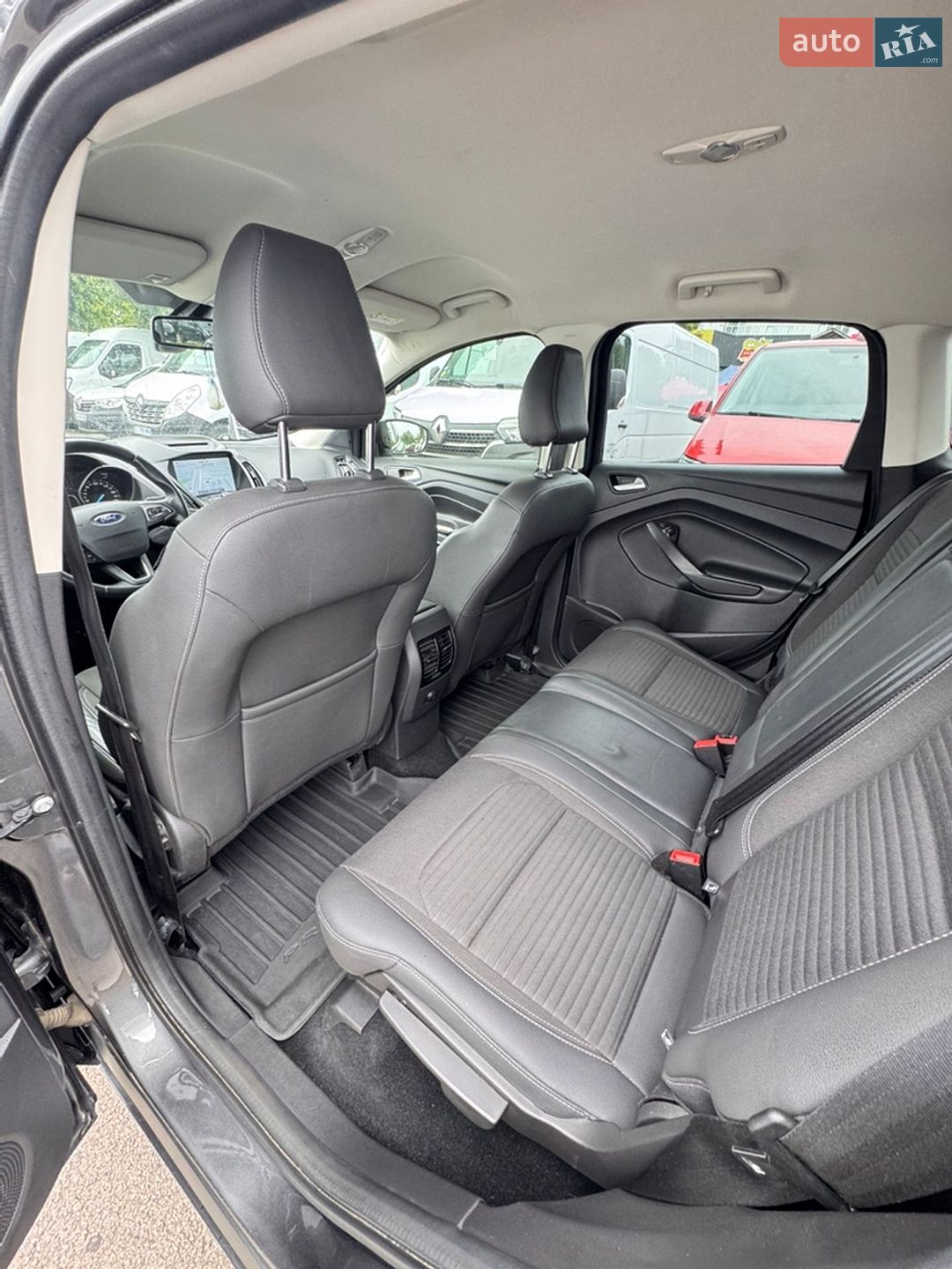 Ford Kuga 2019 VIN WF0AXXWPMAKM24387 фото оголошення 27 з 36