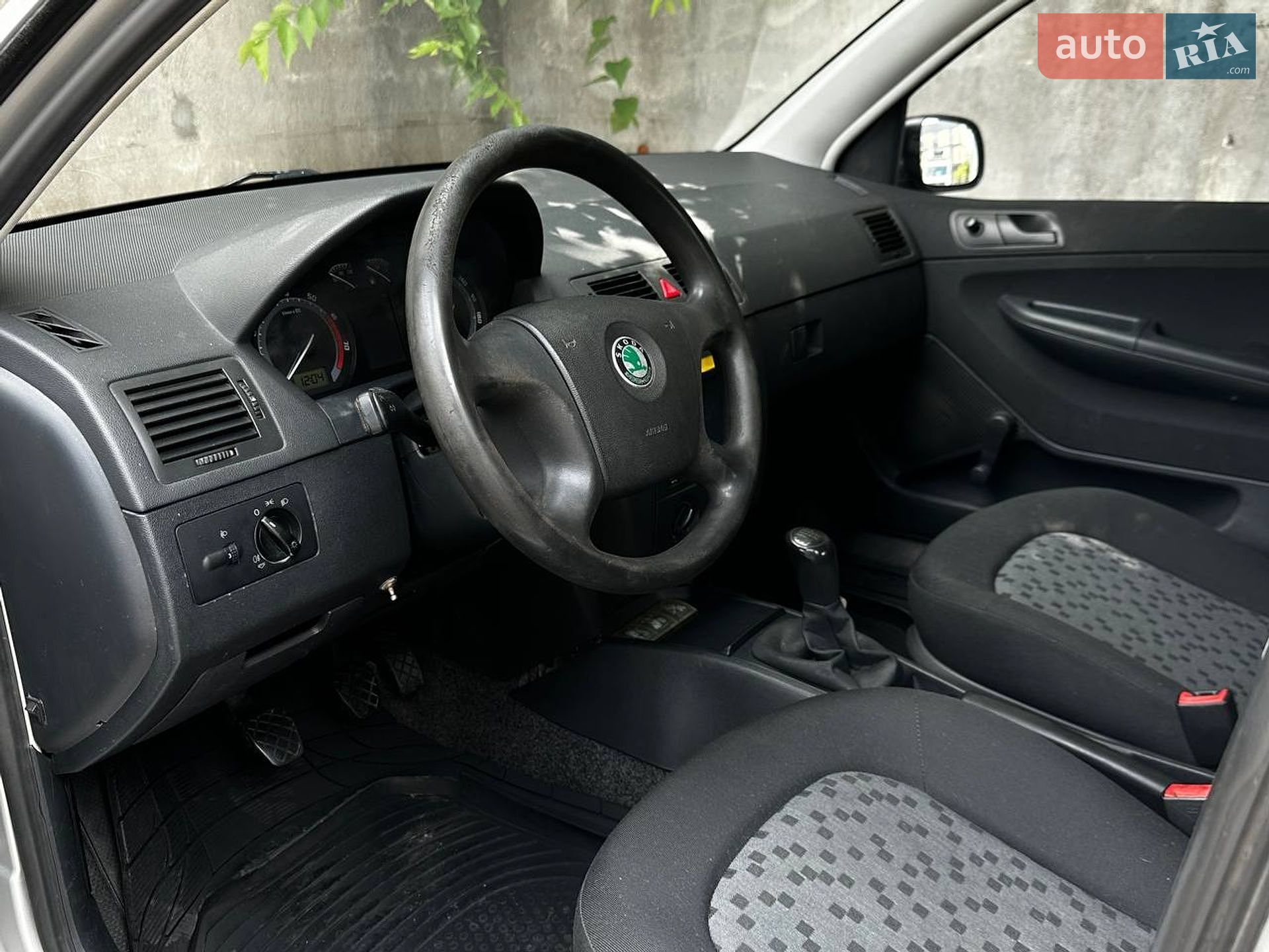 Skoda Fabia 2006 VIN TMBDY16YX6B052942 фото оголошення 13 з 15