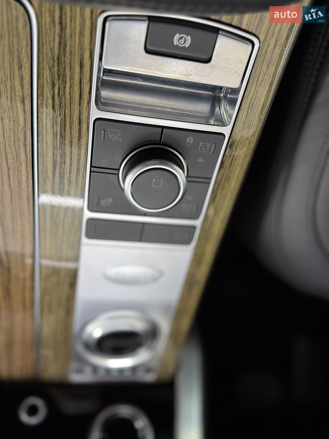 LAND ROVER RANGE ROVER VOGUE 2019 VIN SALGA2BK6LA582506 фото оголошення 24 з 69