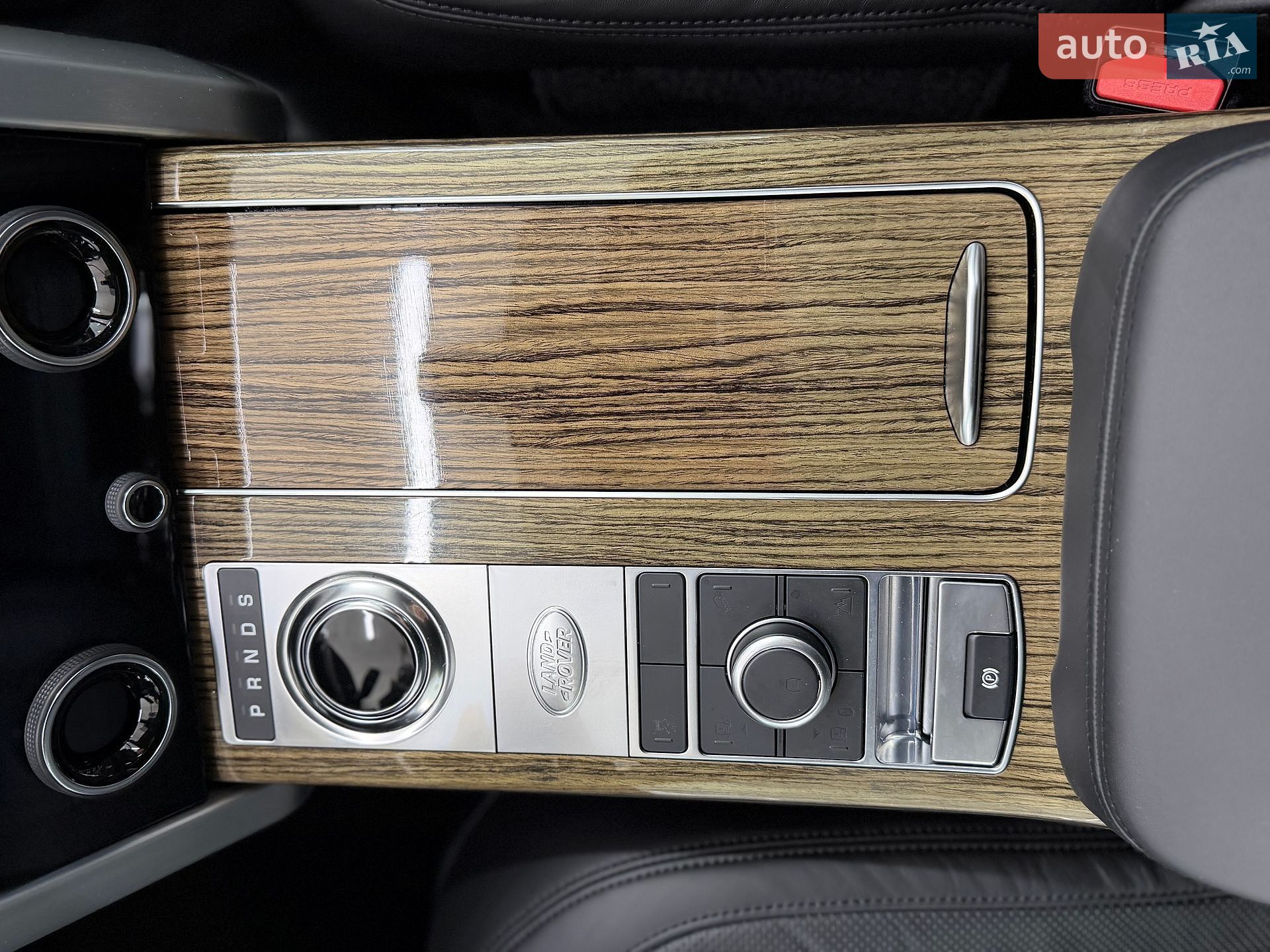 LAND ROVER RANGE ROVER VOGUE 2019 VIN SALGA2BK6LA582506 фото оголошення 26 з 69