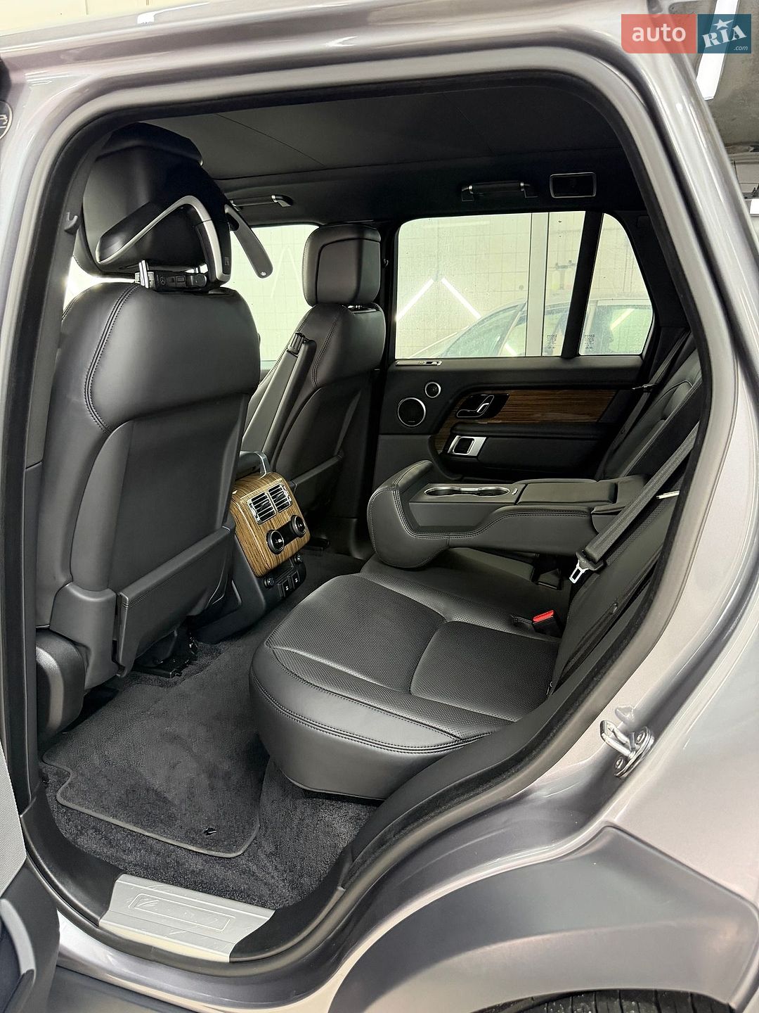 LAND ROVER RANGE ROVER VOGUE 2019 VIN SALGA2BK6LA582506 фото оголошення 46 з 69