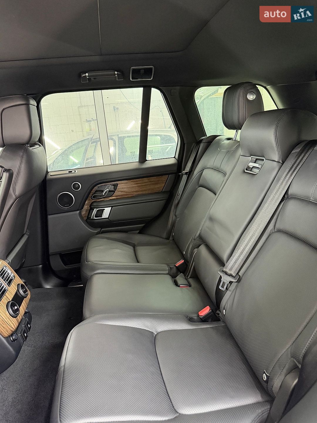 LAND ROVER RANGE ROVER VOGUE 2019 VIN SALGA2BK6LA582506 фото оголошення 47 з 69