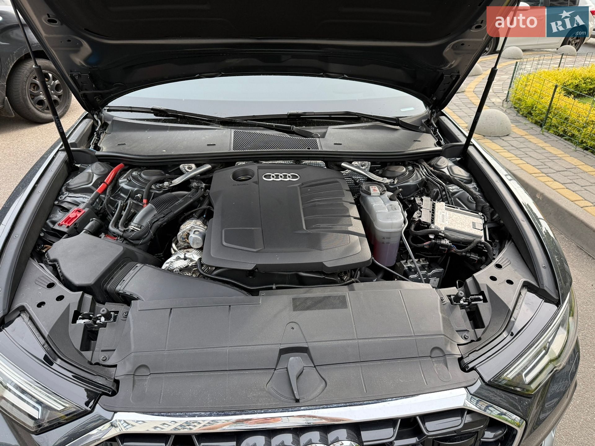 Audi A6 2023 VIN WAUZZZF26RN001628 фото оголошення 17 з 22