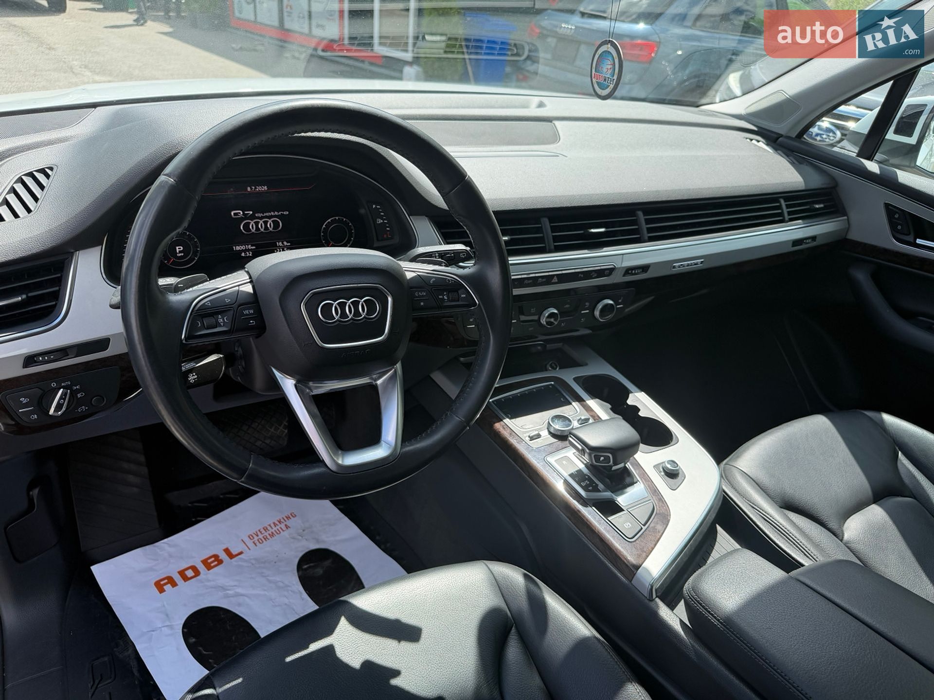 Audi Q7 2018 VIN WA1LHAF77KD024298 фото оголошення 10 з 17