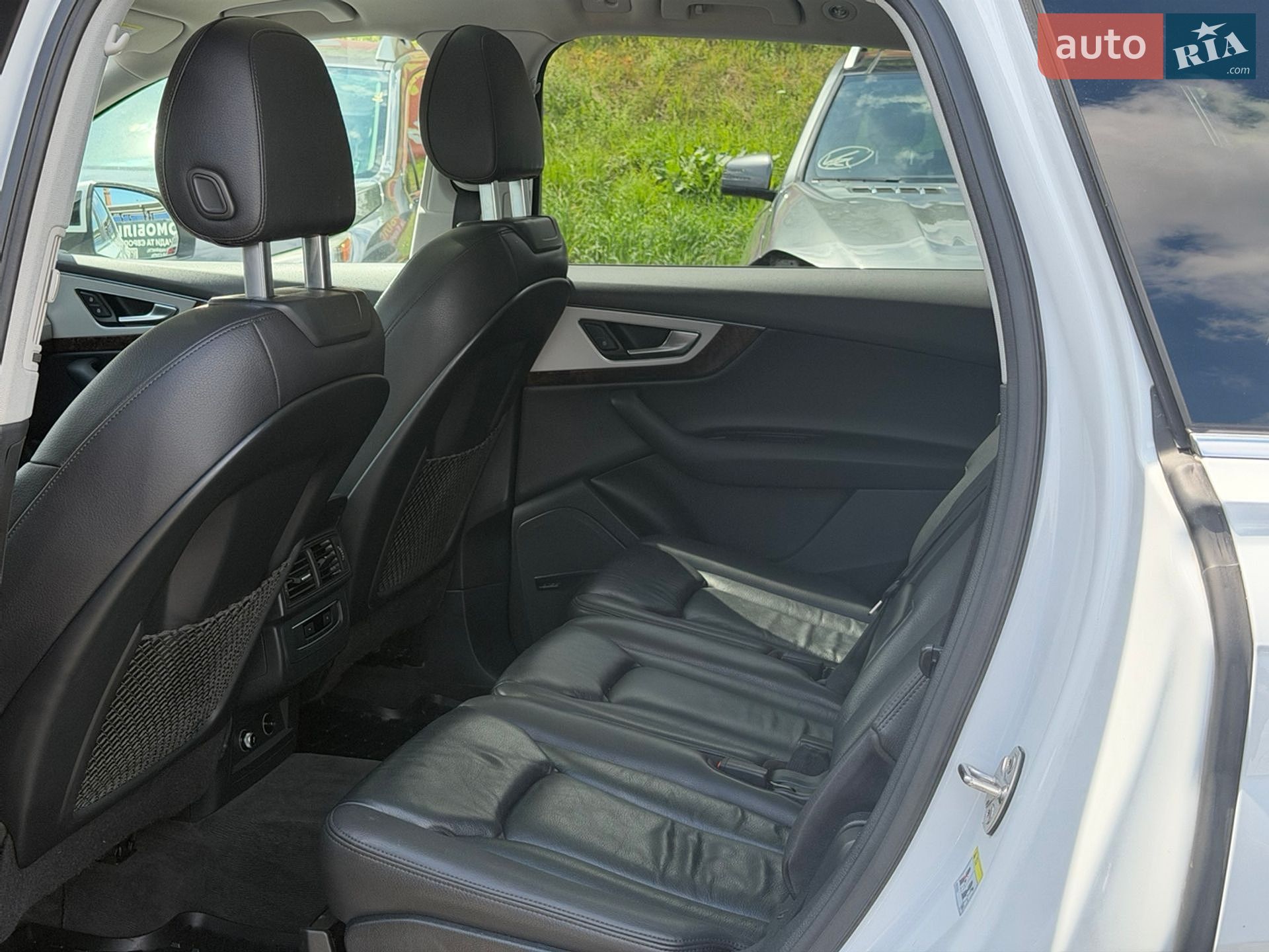Audi Q7 2018 VIN WA1LHAF77KD024298 фото оголошення 12 з 17