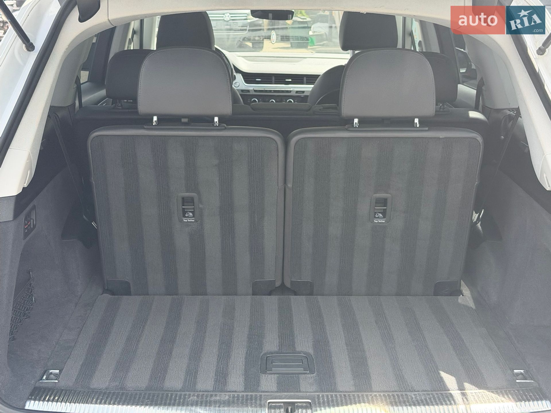 Audi Q7 2018 VIN WA1LHAF77KD024298 фото оголошення 16 з 17