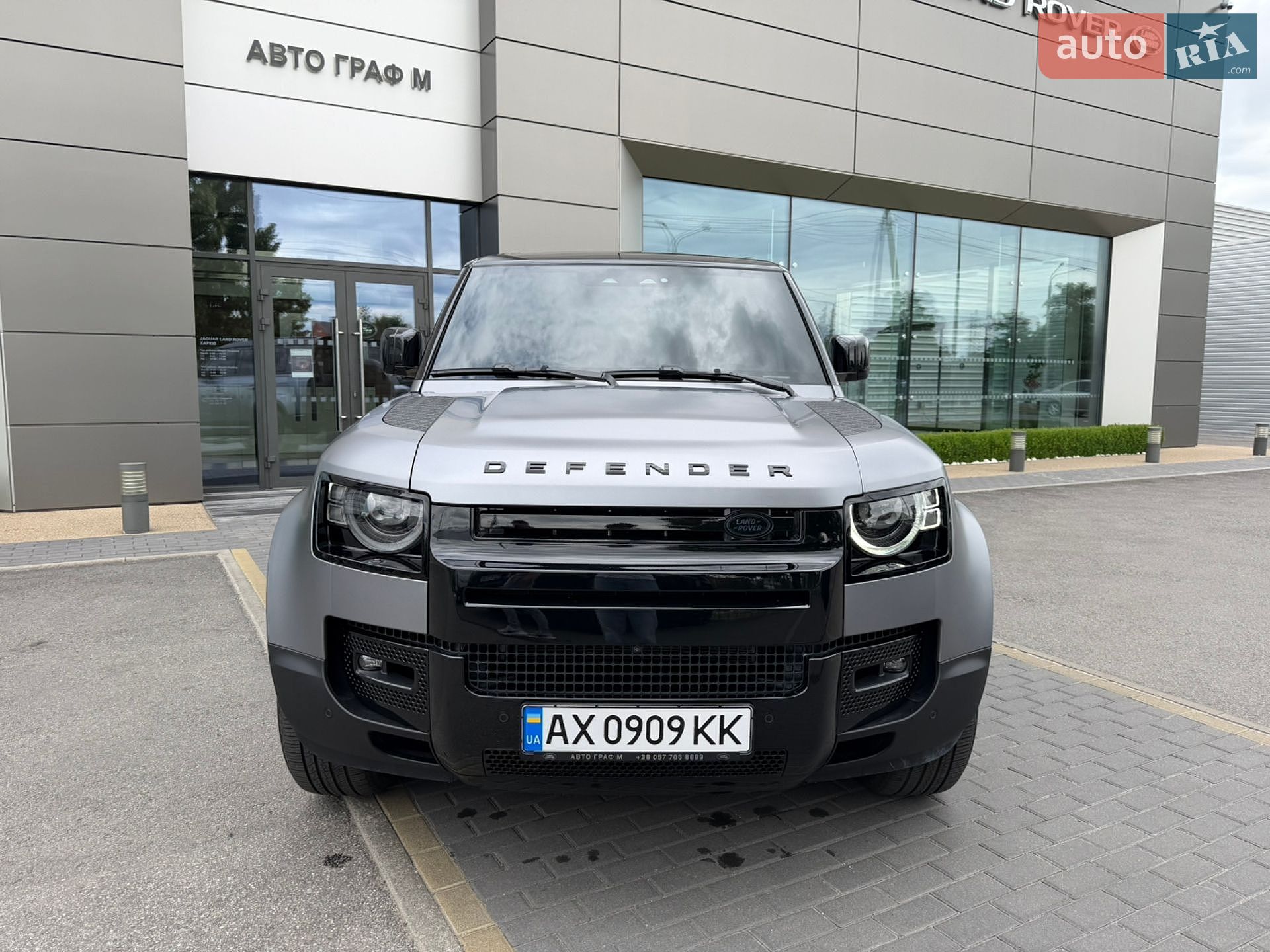 Land Rover Defender 2023 VIN SALEA7BWXR2278301 фото оголошення 2 з 32