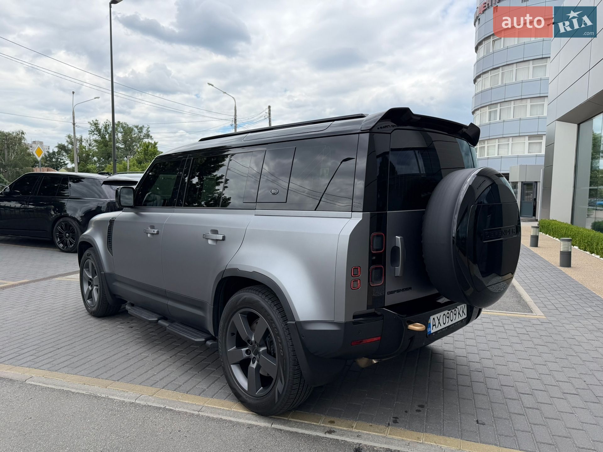 Land Rover Defender 2023 VIN SALEA7BWXR2278301 фото оголошення 7 з 32