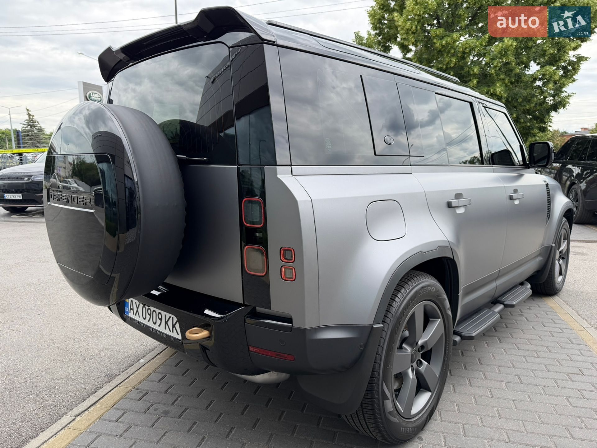 Land Rover Defender 2023 VIN SALEA7BWXR2278301 фото оголошення 11 з 32