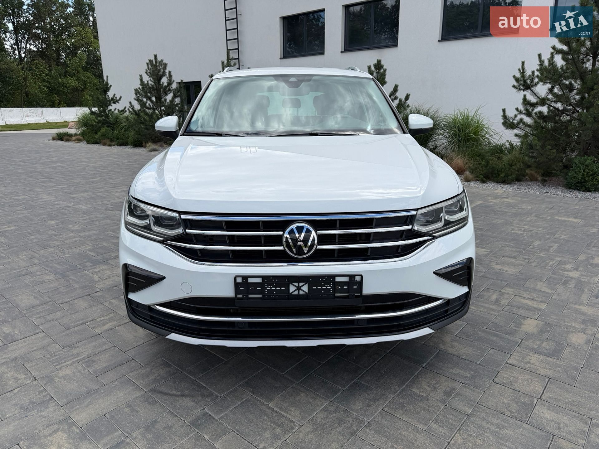 Volkswagen Tiguan 2020 VIN WVGZZZ5NZMW038097 фото оголошення 8 з 44