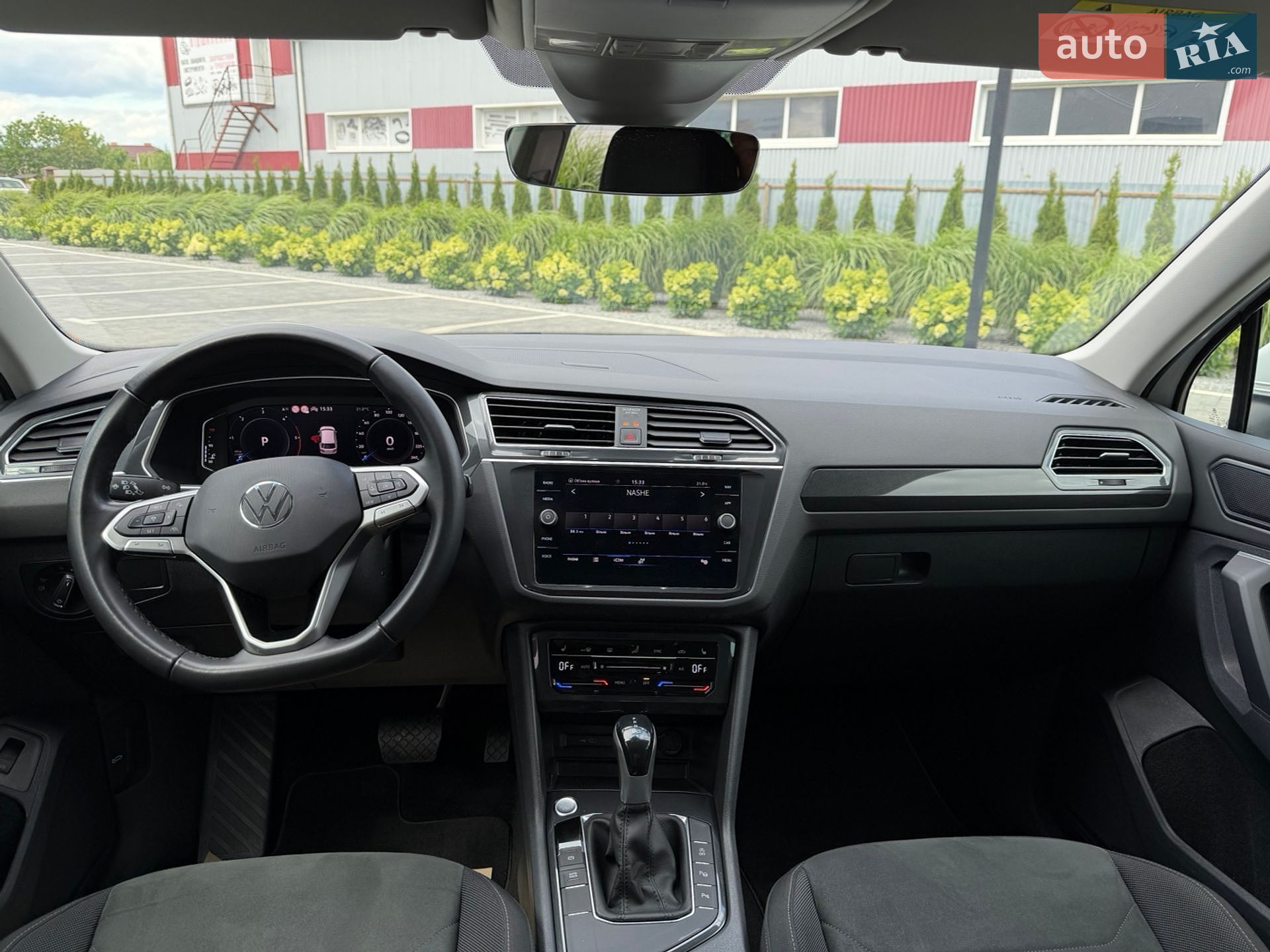 Volkswagen Tiguan 2020 VIN WVGZZZ5NZMW038097 фото оголошення 18 з 44